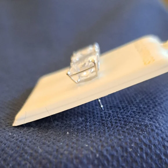 Gold Stud Earrings - Picture 2 of 3